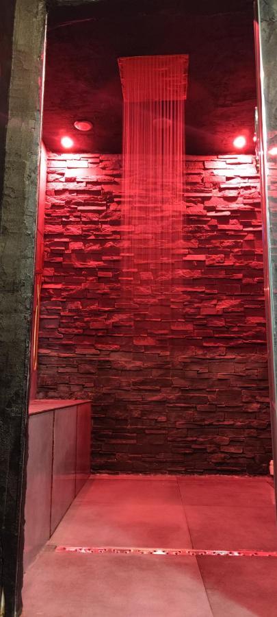 Loft Romantique Hammam Spa Privatif Playroom Grenoble Exterior photo