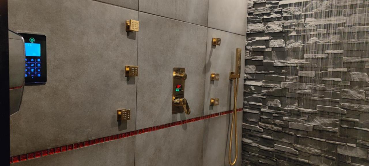 Loft Romantique Hammam Spa Privatif Playroom Grenoble Exterior photo
