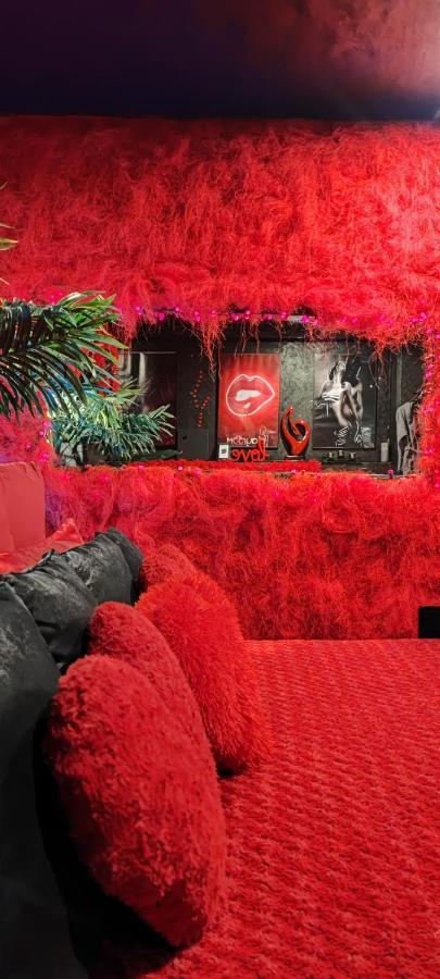 Loft Romantique Hammam Spa Privatif Playroom Grenoble Exterior photo